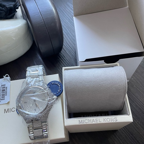 Michael Kors Camille Watch (MK5869) - Picture 3 of 8